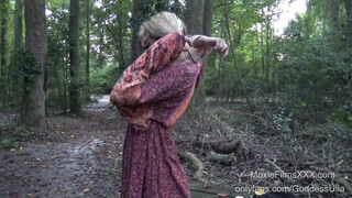 MoxieFilms - Gigászi keblű hippi szuka
