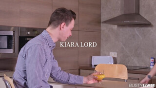 Kiara Lord benyeli a brét