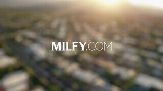 MILFY - Savannah Bond megkívánta a spanyol brét