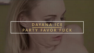 Dayana Ice cunija megkúrelva