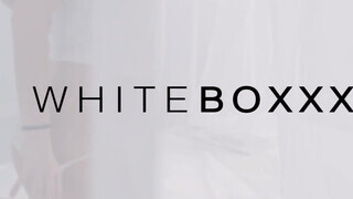 WhiteBoxxx - Darcia Lee a gigantikus mellű magyar cigó nőci