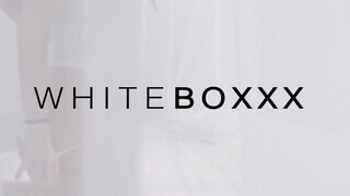 WhiteBoxxx - Oxana Chic cuncija megbaszva