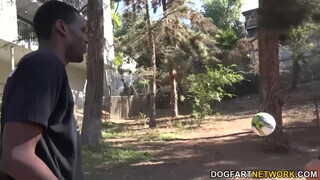 Jezabel Vessir fehér pali farkára vágyott