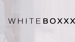 WHITEBOXXX - Adelle Sabelle a vonzó francia csajszi