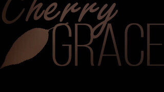 Cherry Grace a gigantikus popós pipi