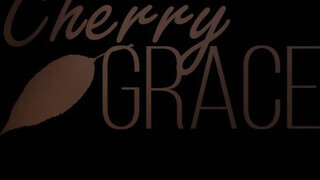 Cherry Grace a kerek suncis bige