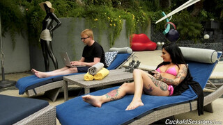 Joanna Angel keményen megkúrelva