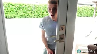 Vadító 40-es sierra megdugja a zsenge kukkolót