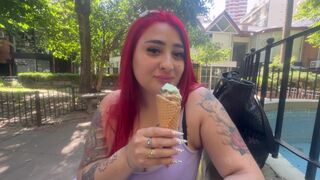 Vörös dél amerikai bige szereti a fagylaltot, végül a farkamat cidázza