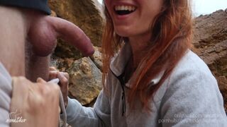 Nyilvános pippantás és gyors dugás a strandon pov-ban