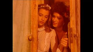 Méretes csöcsű csajok könyörtelenül cidázzák és lovagolják a vastag farkakat retro válogatásban